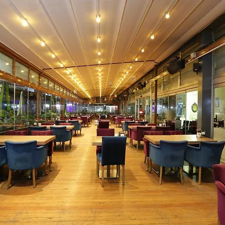 Hotel Grand Saatcioglu 4*