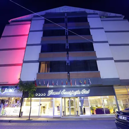 Hotel Grand Saatcioglu 4*