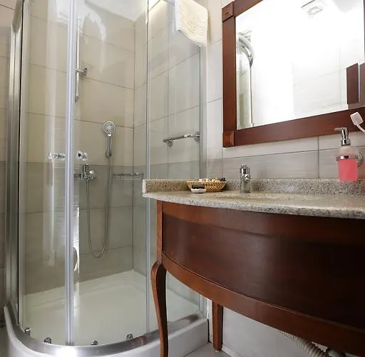 Hotel Grand Saatcioglu 4*